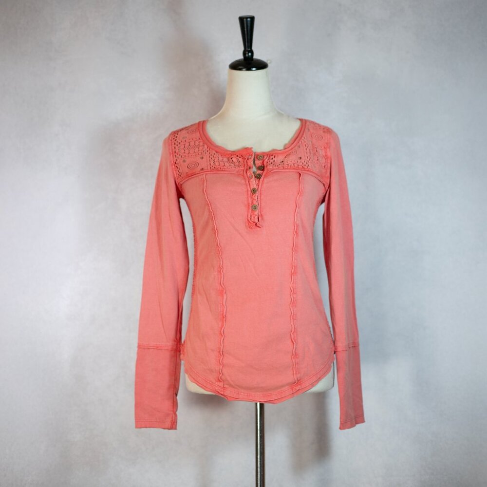 Free People Gold Coast Henley Top Lace Buttoned Blouse Washed Red Coral Size SP